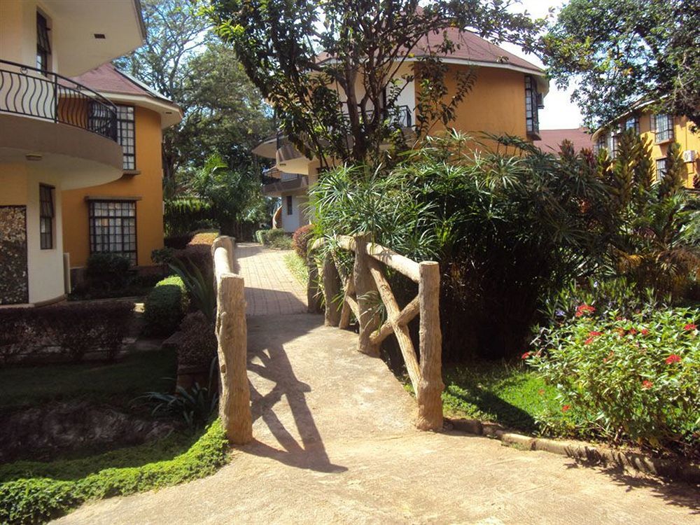 Silver Springs Hotel Kampala Exterior photo